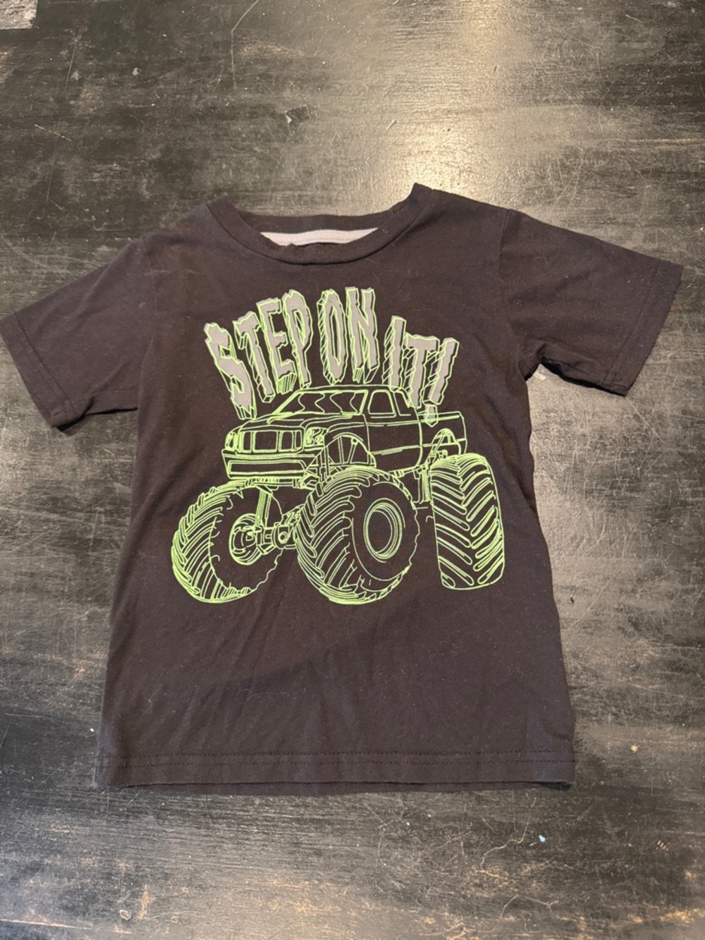 4/$15 Monster Truck Black and Neon Green Graphic Size 6